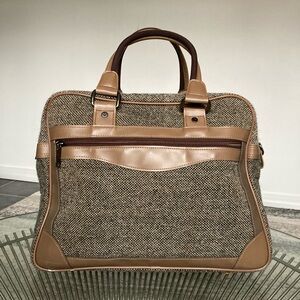 Dante Duffel bag in brown tweed.